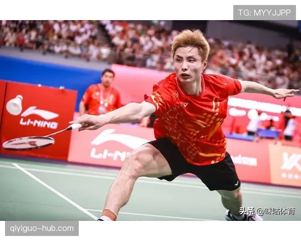 石宇奇训练完直接拎爱马仕去吃米其林，这日子过得跟偶像剧男主似的