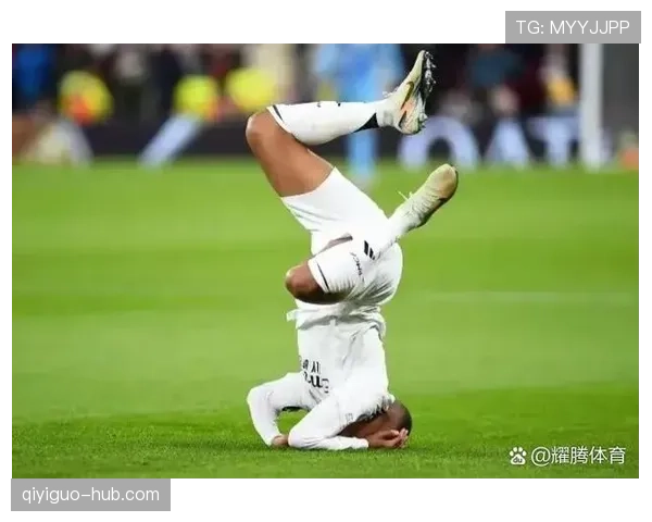 姆巴佩+梅西+C罗巴黎三巨头到底是内讧还是豪华攻击线？解析巴黎战术+阵容失衡问题