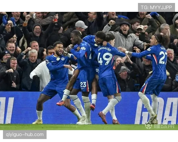 切尔西防线在高位压迫下是否频繁暴露身后空间，稳定性面临考验